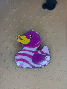 🩷Disney Cheshire Cat Duck Pin